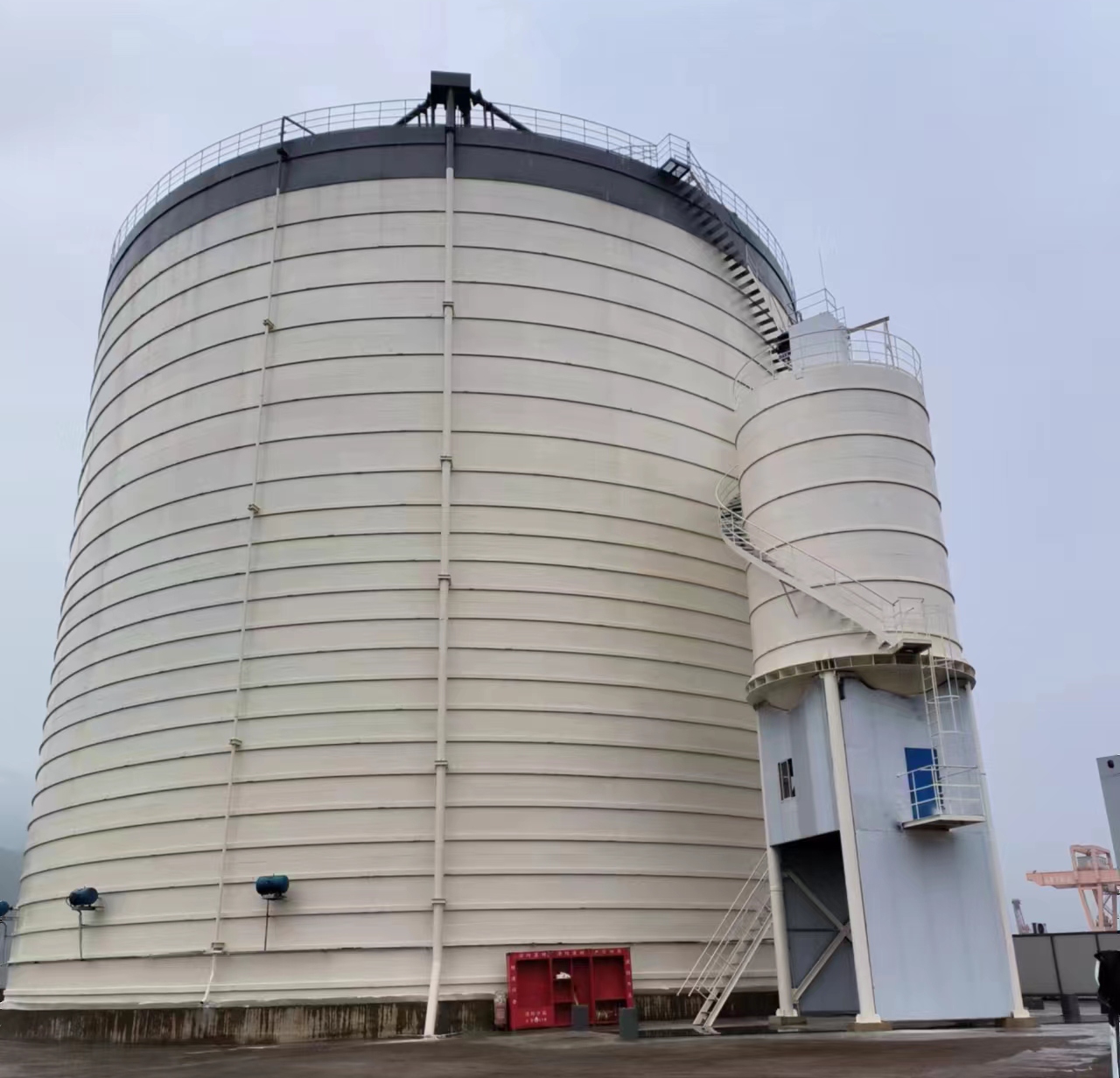 宝塔10万吨水泥钢板库